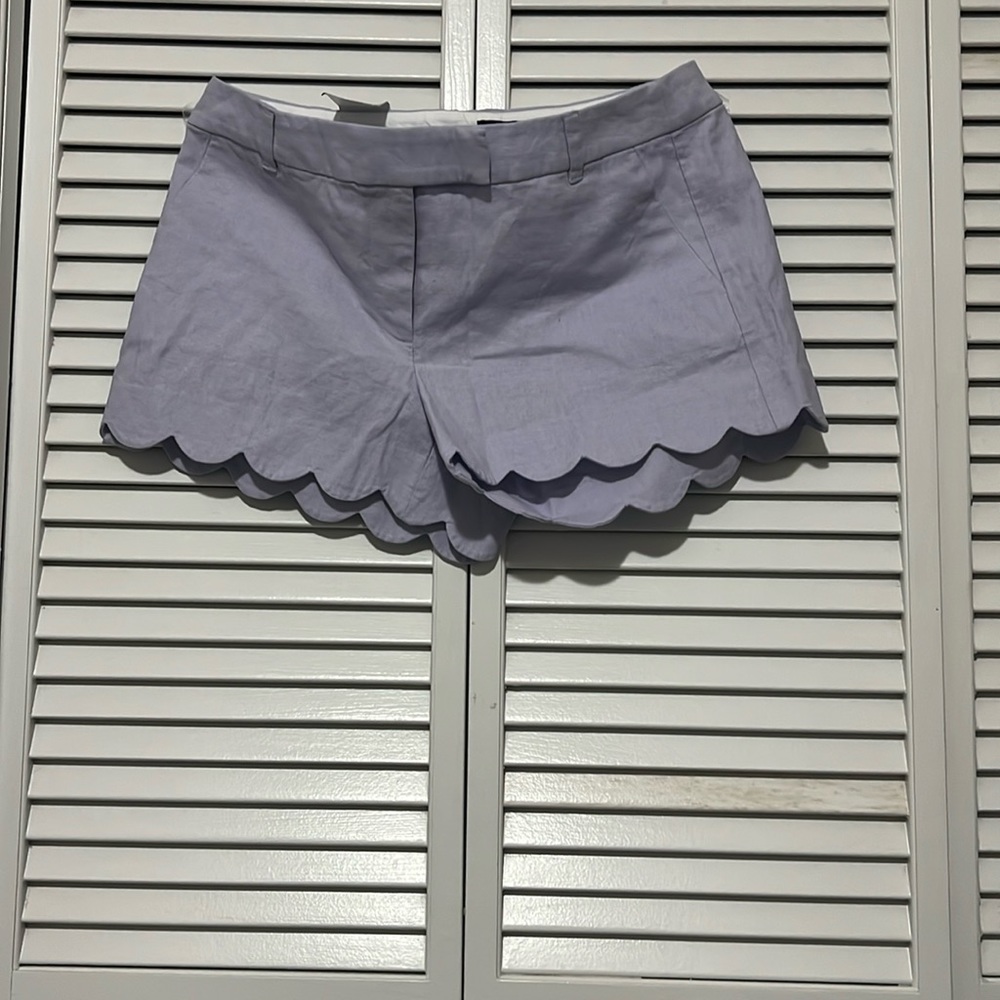 COPY - NWT J Crew scalloped hem 4" shorts size 12